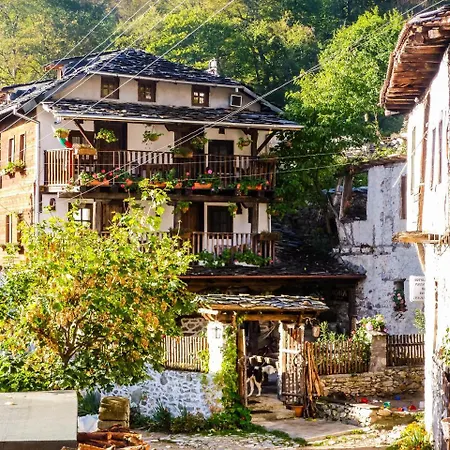 펜션 Traditional Style Amidst Nature And Wildlife Delchevo