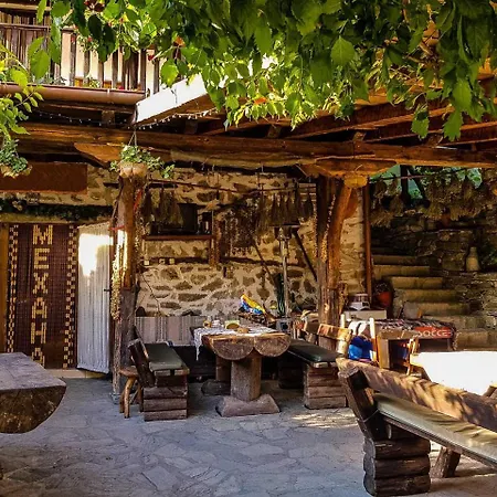 펜션 Traditional Style Amidst Nature And Wildlife *